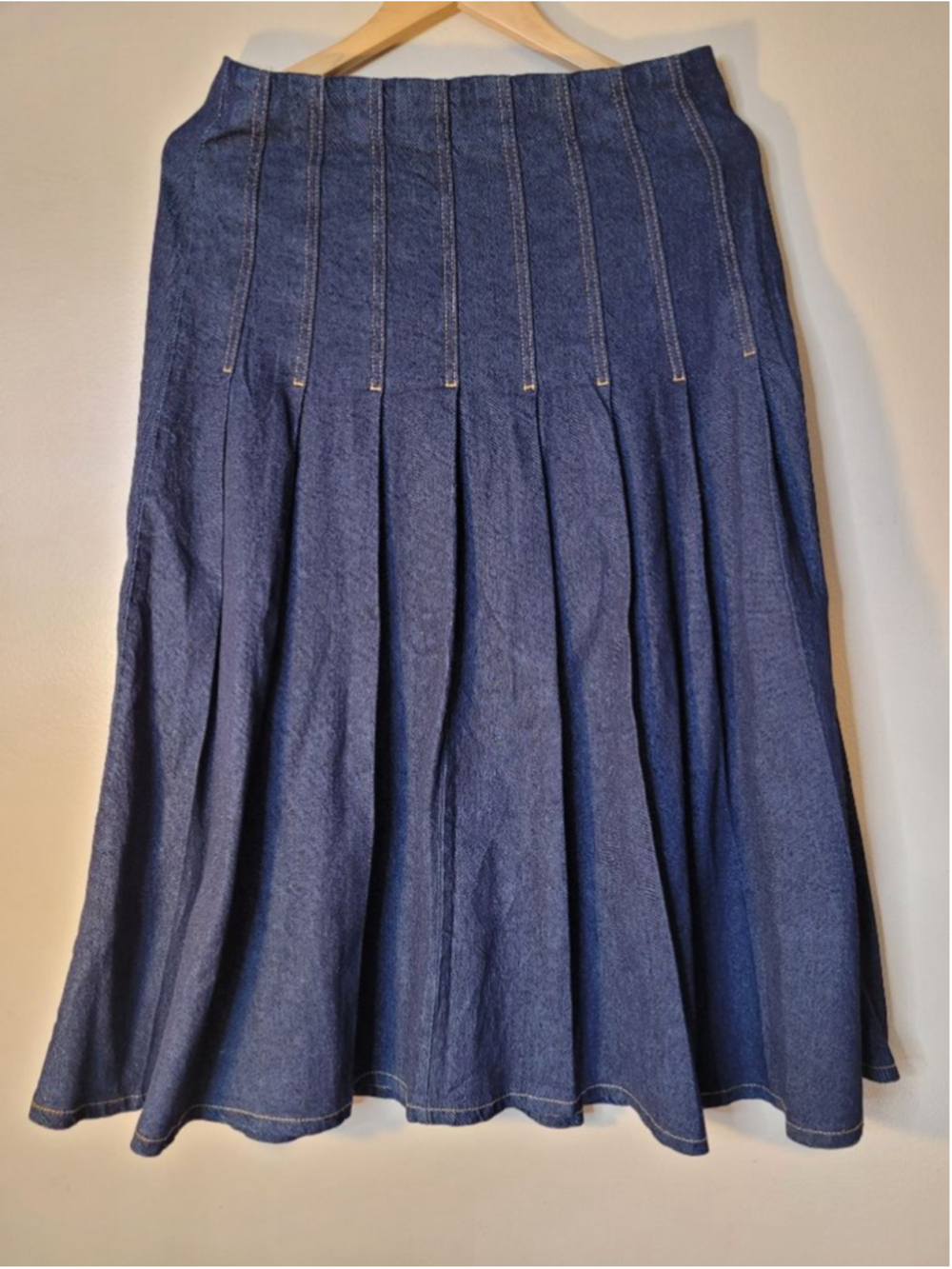 NWT Free Assembly Stitch Pleated Denim Maxi Skirt in Dark Indigo Size 4 - Picture 2 of 6